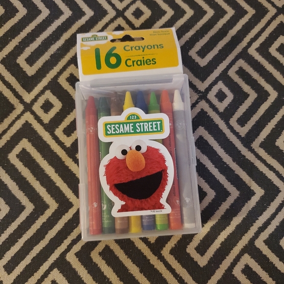 Sesame Street Elmo Crayons NWT - Picture 1 of 2